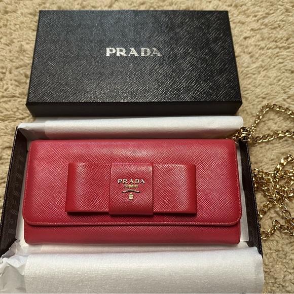 Prada Red Saffiano Leather Women's Wallet - Picture 1 of 9